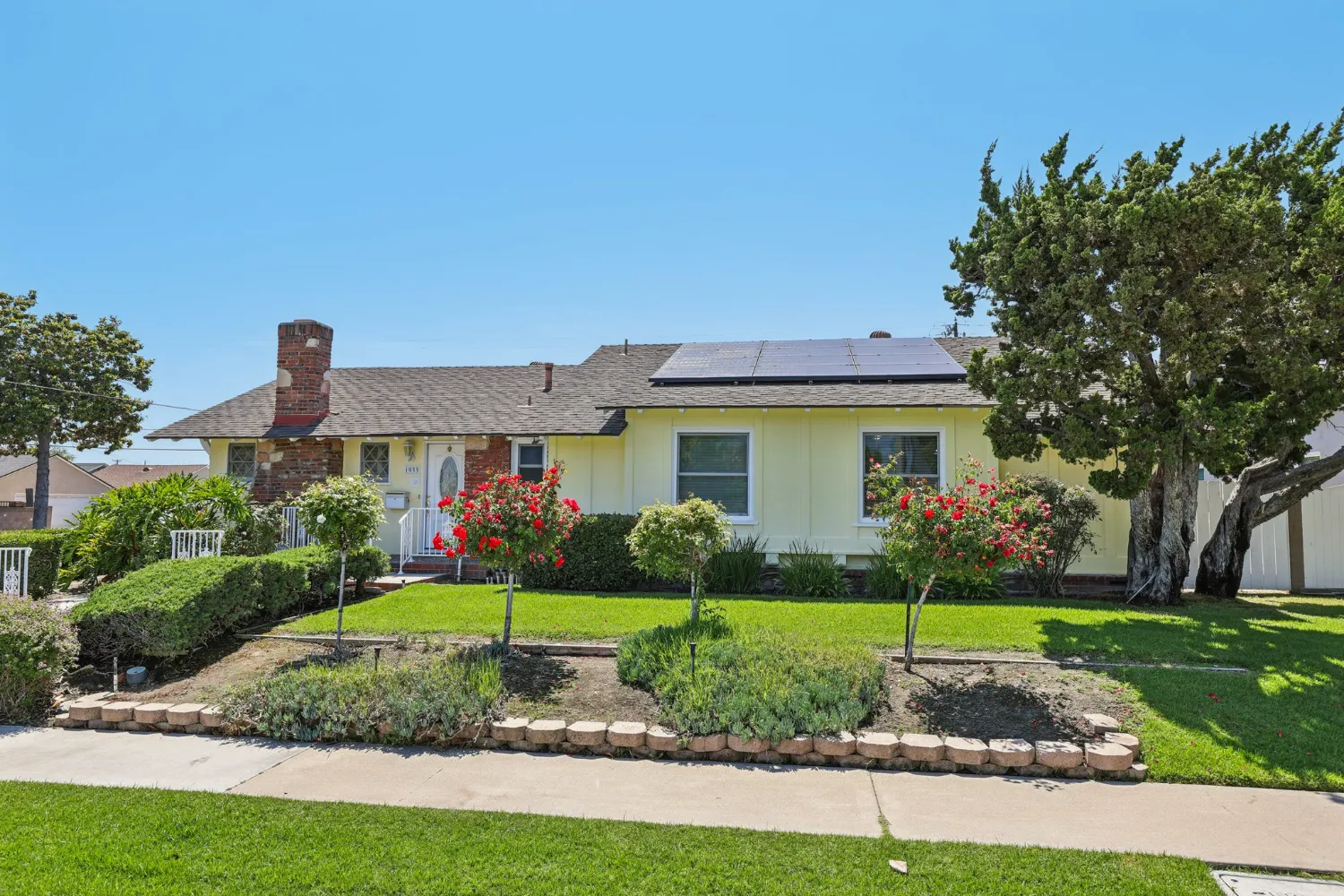 1-web-or-mls-S Janette Ln-1106-001